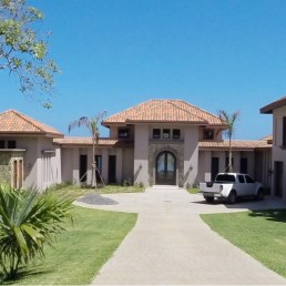 Beachfront villa in Roatan, Honduras designed by Hugo Coello Architects, Roatan architect.